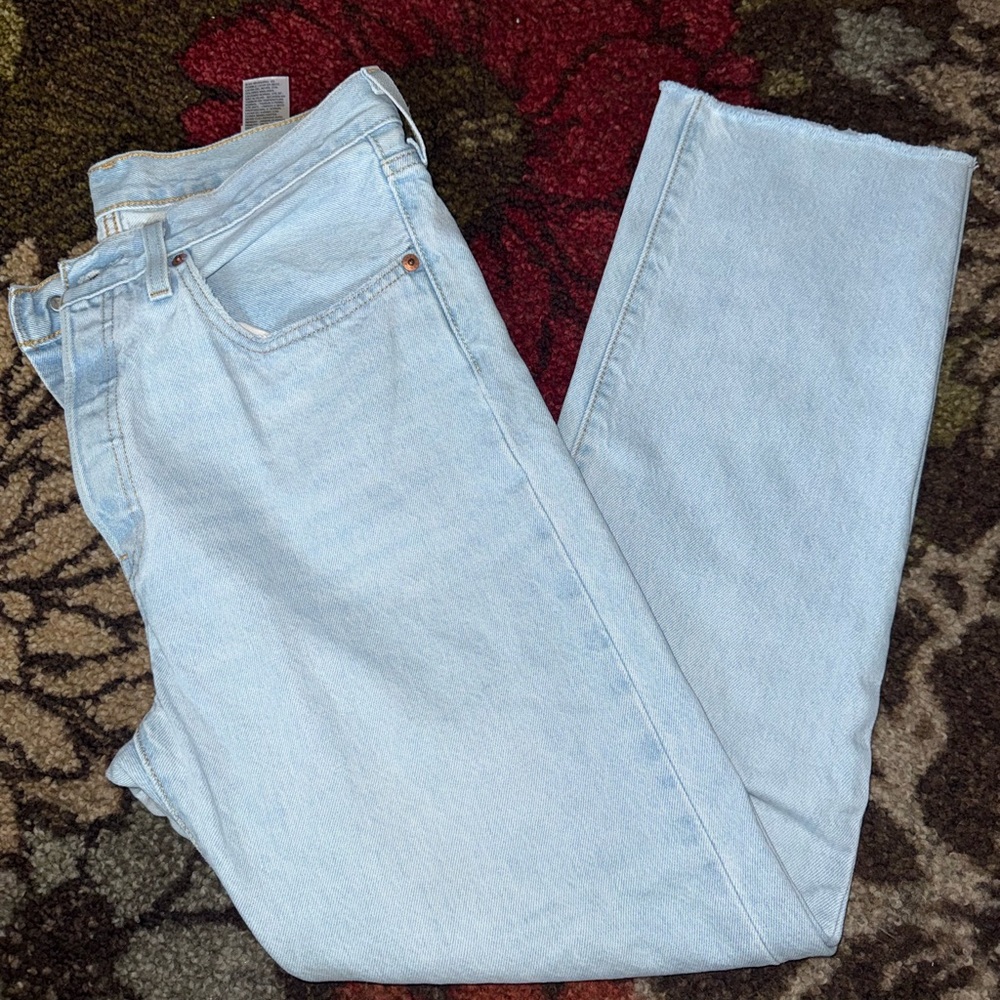 Levis Light Blue Denim Jeans